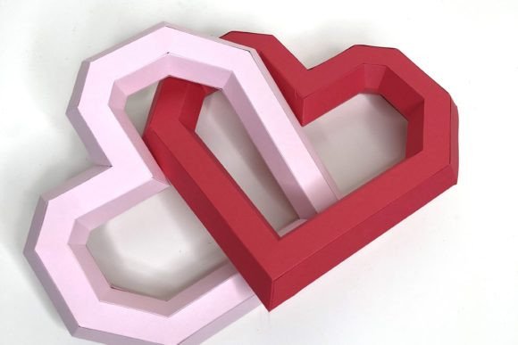 Interlinked Heart Paper Sculpture: 3D SVG for Holidays